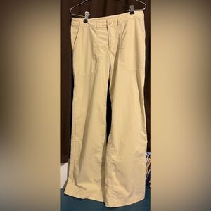 Patagonia women’s size 2 lightweight nylon hiking pants. Poly/Nylon blend